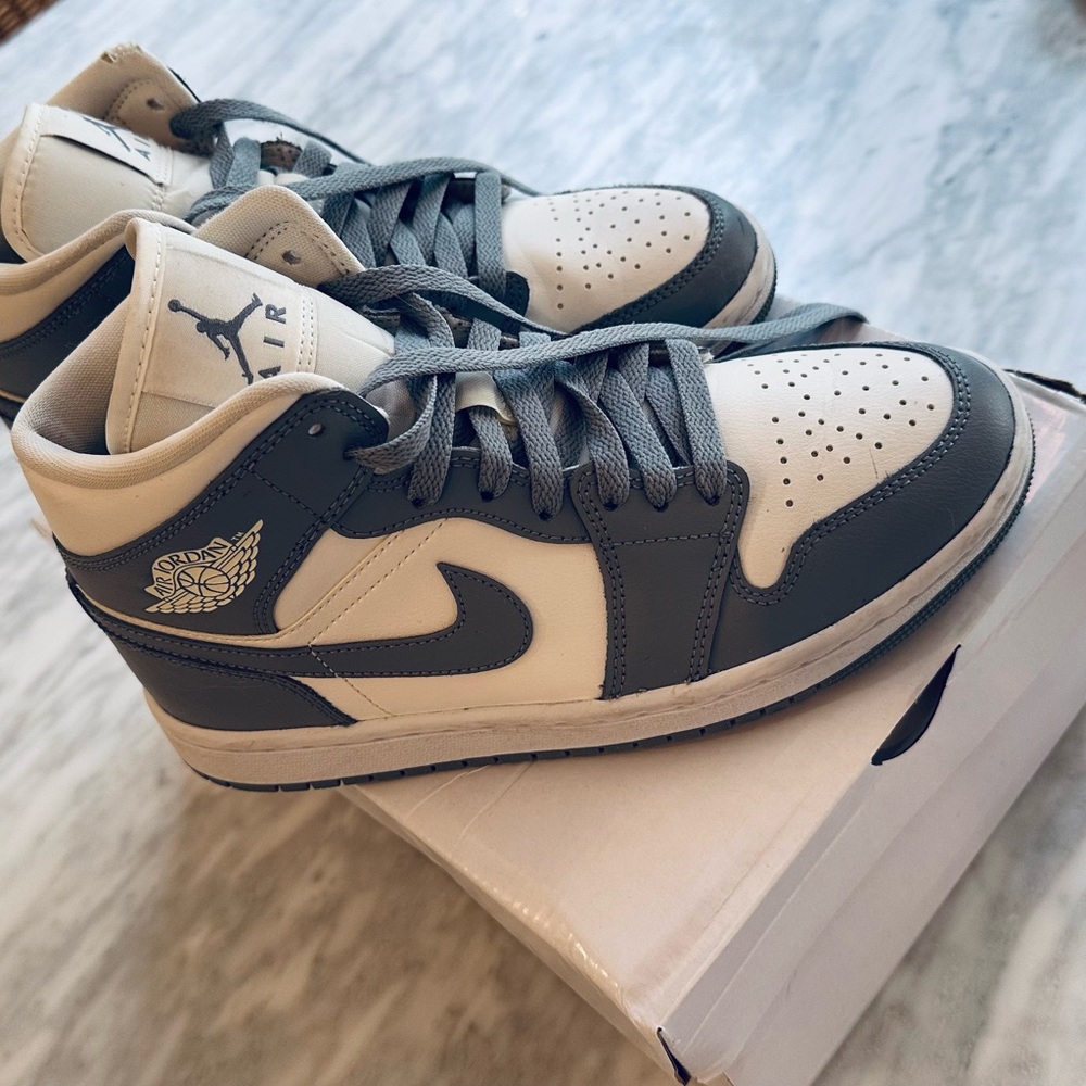 Nike Air Jordan women’s Shoes - Gray and White